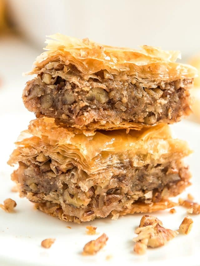 https://www.sugarandsoul.co/wp-content/uploads/2015/08/cropped-homemade-baklava-recipe-5.jpg