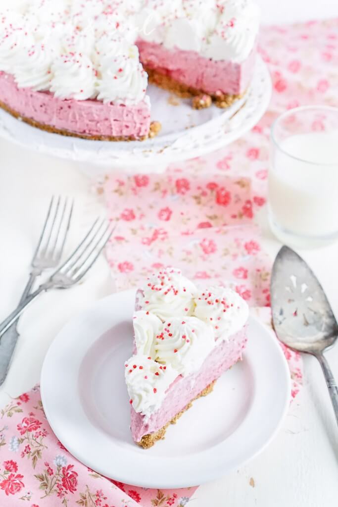 No Bake Raspberry Cheesecake - Sugar and Soul