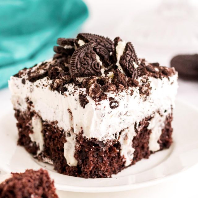 Easy Oreo Poke Cake Recipe - Sugar and Soul