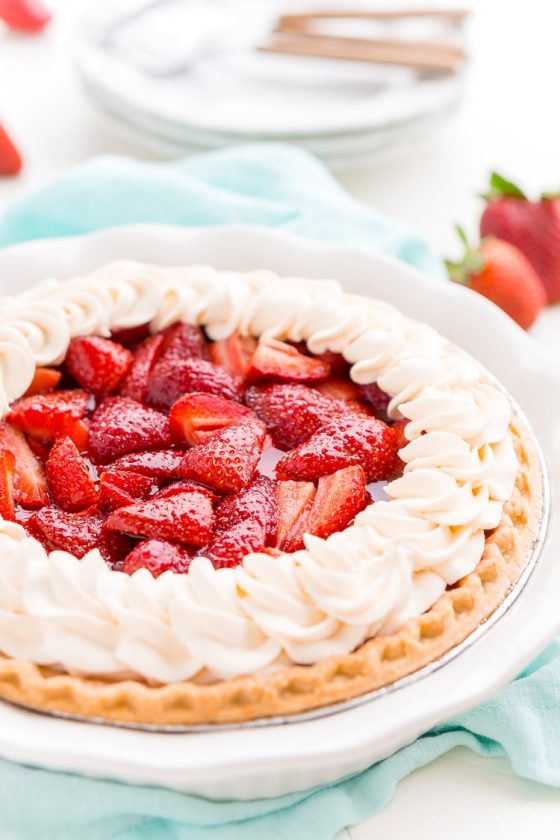 Strawberry Jello Pie Recipe - Sugar and Soul