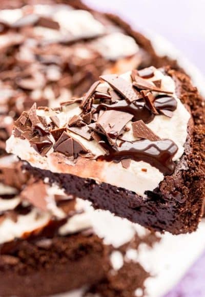 A slice of Mississippi Mud Pie being served.