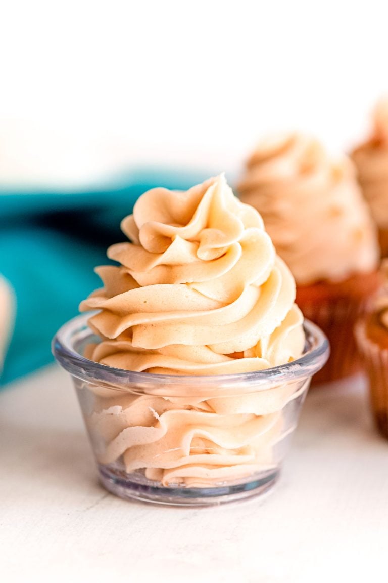 Easy Brown Sugar Frosting Recipe Sugar And Soul   Brown Sugar Frosting Recipe 9 768x1152 