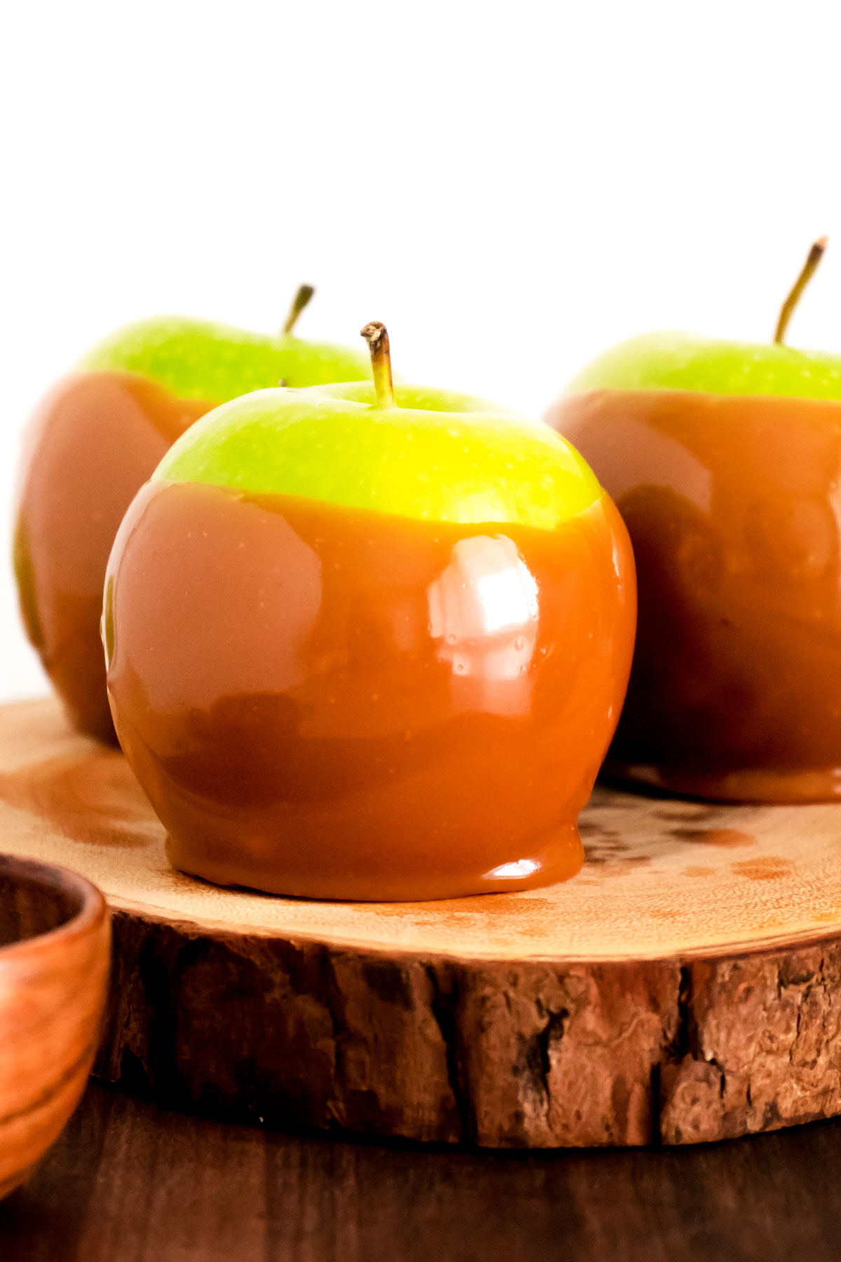 How to Make a Slow-Cooker Caramel-Apple Board