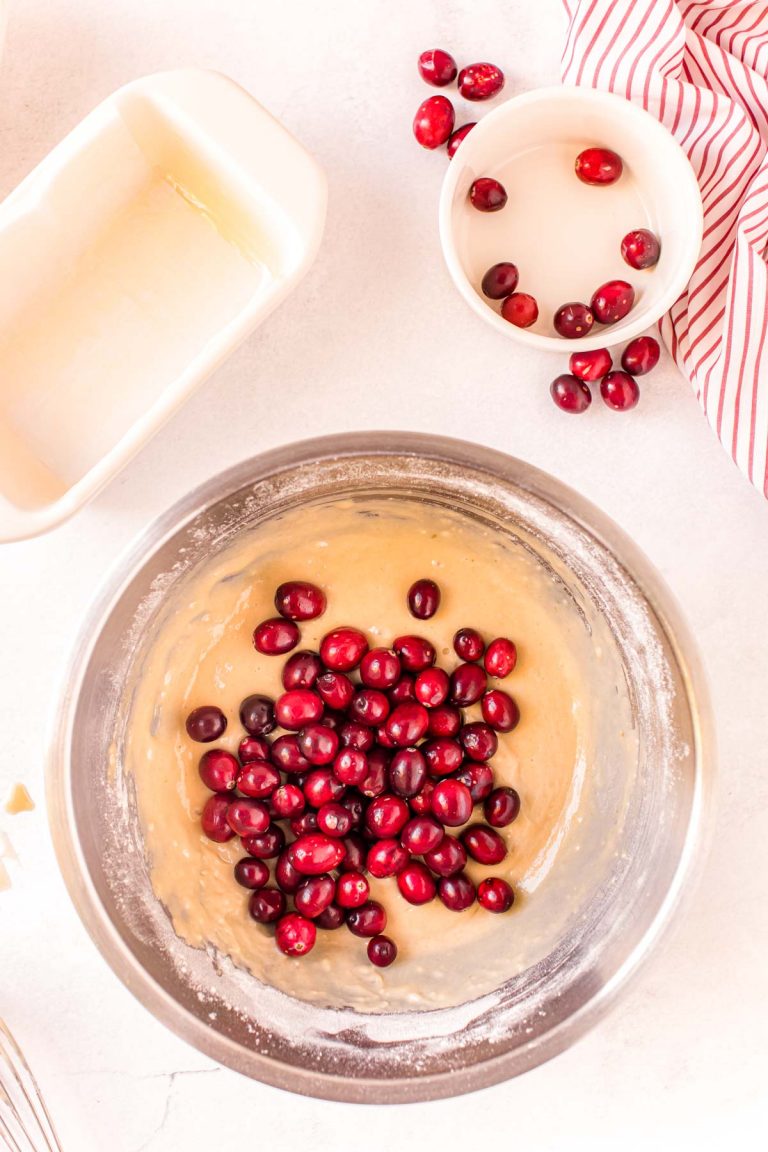 Cranberry Bread With Crumble Topping - Sugar And Soul