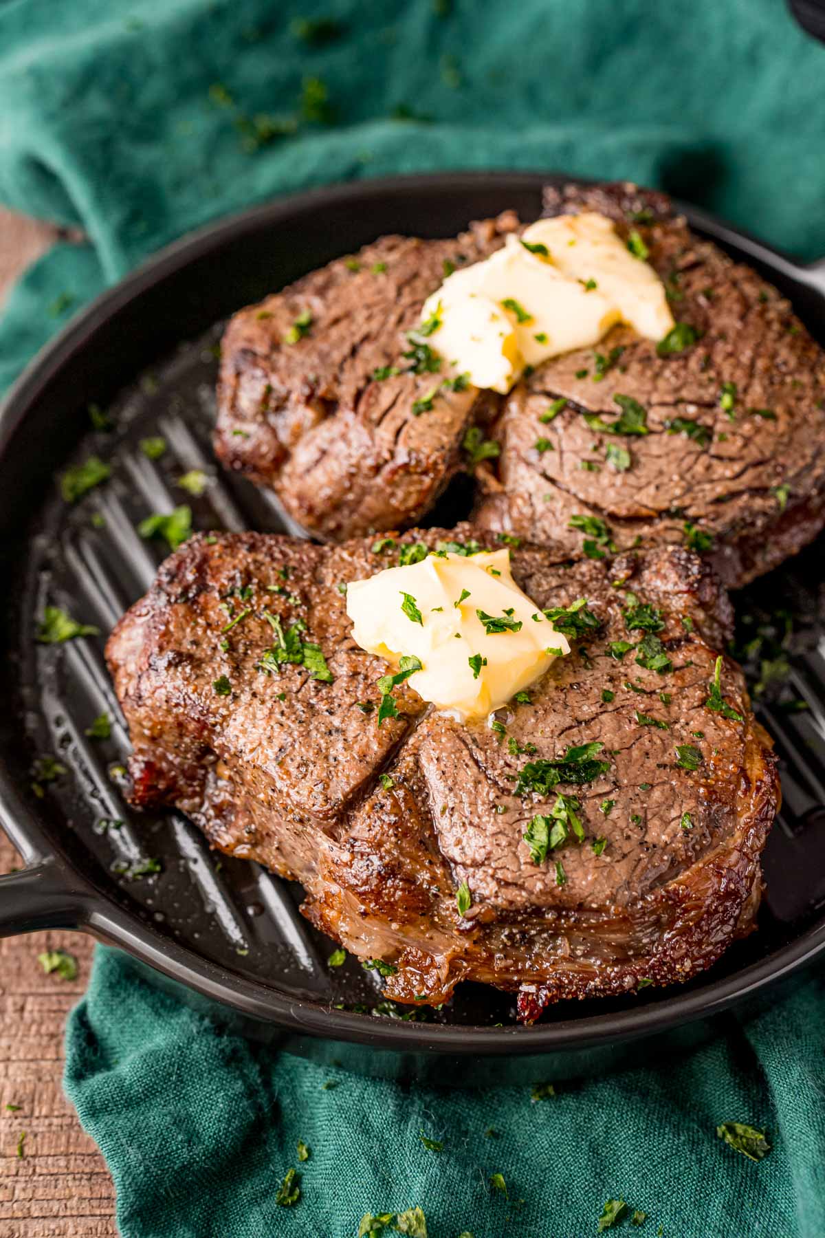 Country Fried Steak (Cracker Barrel Copycat) - Sugar and Soul