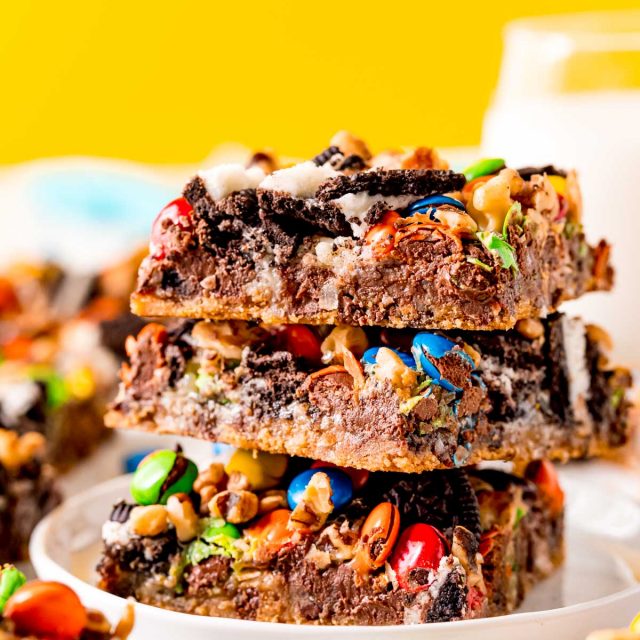 Oreo Magic Bars (7 Layer Bars) - Sugar and Soul Co