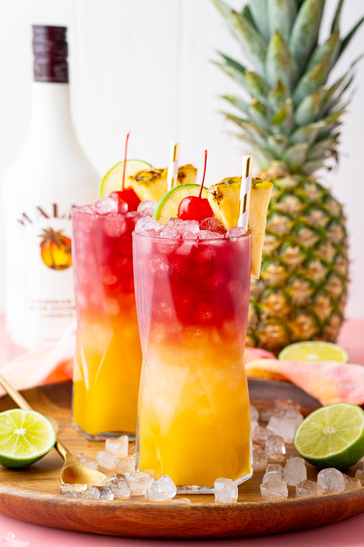 rum drinks with pineapple juice and cranberry