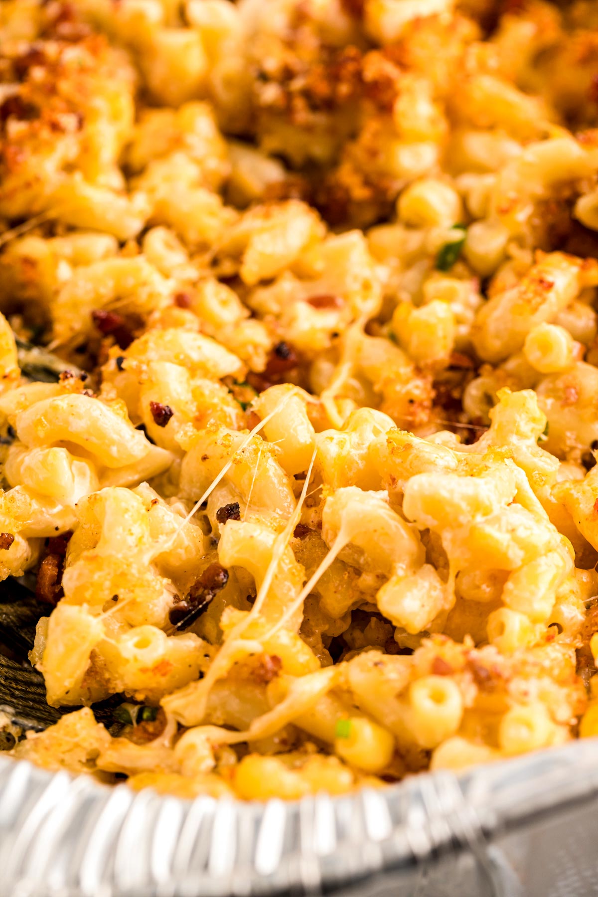 Close up photo of a pan of smoked mac and cheese.