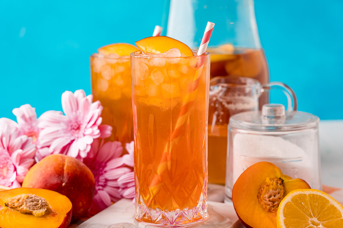 https://www.sugarandsoul.co/wp-content/uploads/2021/06/peach-iced-tea-recipe-35.jpg