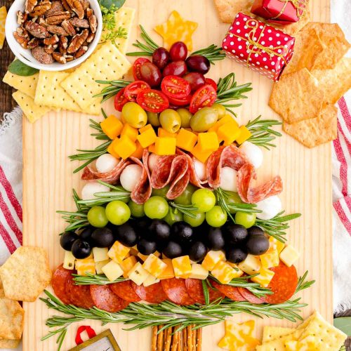 Christmas Tree Charcuterie Board - Sugar and Soul