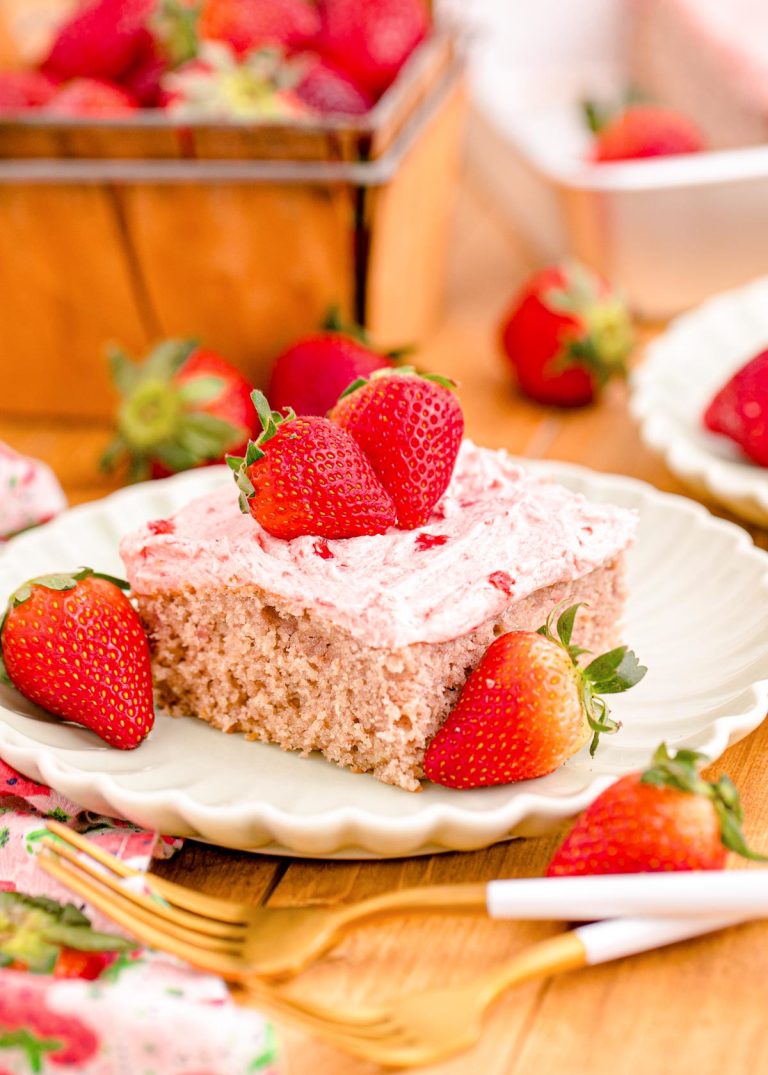 Strawberry Sheet Cake (From Scratch) - Sugar And Soul