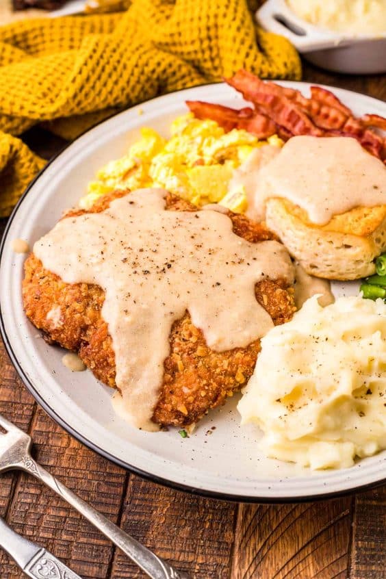 country-fried-steak-cracker-barrel-copycat-sugar-and-soul