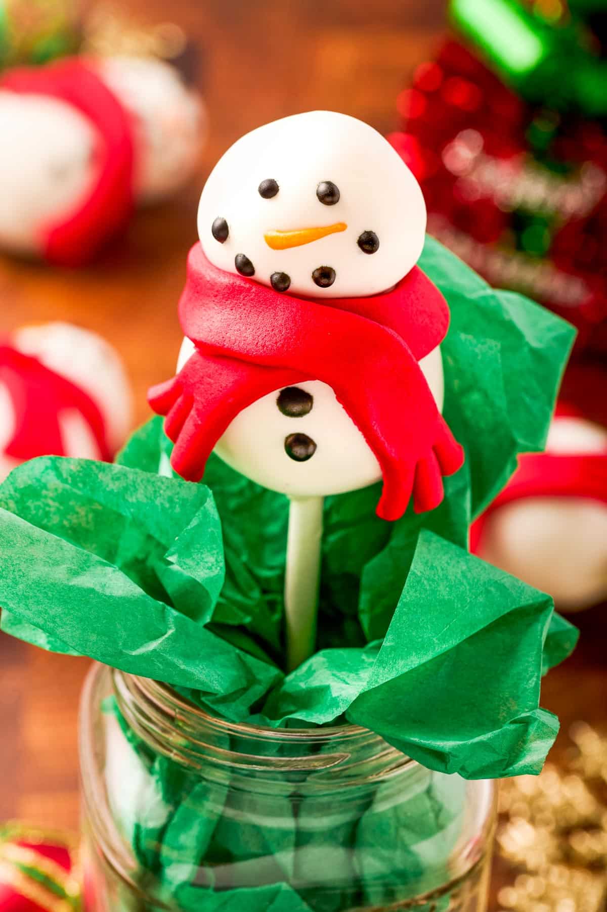 https://www.sugarandsoul.co/wp-content/uploads/2022/09/snowman-cake-pops-26.jpg