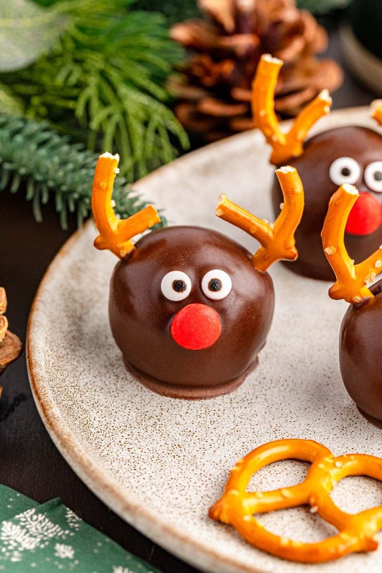 Reindeer Oreo Balls - Sugar and Soul