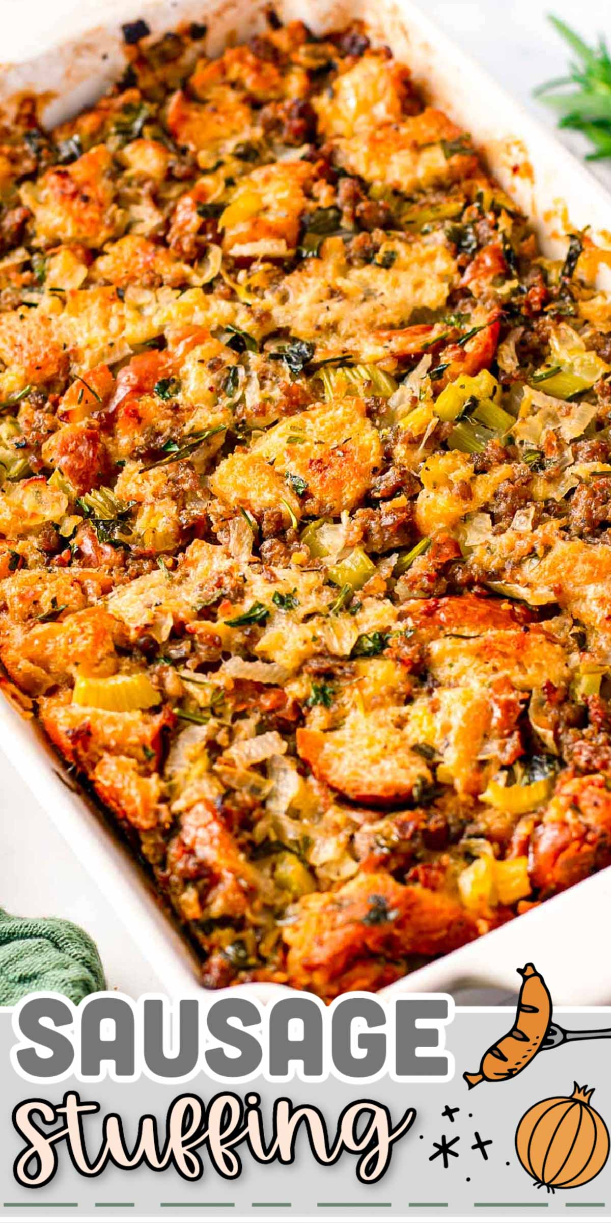 This Sausage Stuffing Recipe is a delicious side dish for Thanksgiving or big family dinners! This classic and simple dressing is made with cubed French bread, spices, chicken broth, and ground sausage, it’s the perfect addition to any holiday spread. via @sugarandsoulco